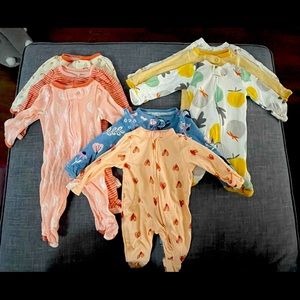 Bundle 8 pjs ( Carter’s, Cloud Island and Old Navy)